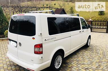 Минивэн Volkswagen Transporter 2015 в Иршаве