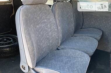 Вантажопасажирський фургон Volkswagen Transporter 2001 в 