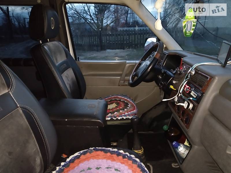 Volkswagen Transporter 2000 в Маневичах