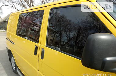 Вантажопасажирський фургон Volkswagen Transporter 2001 в 