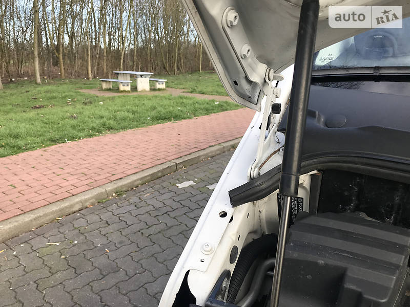 Вантажопасажирський фургон Volkswagen Transporter 2015 в Луцьку
