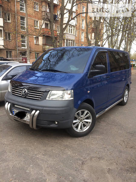  Volkswagen Transporter 2006 в 