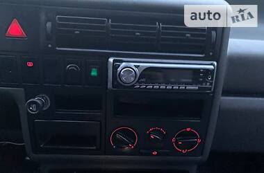 Мінівен Volkswagen Transporter 2002 в 