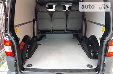Грузовой фургон Volkswagen Transporter 2013 в 