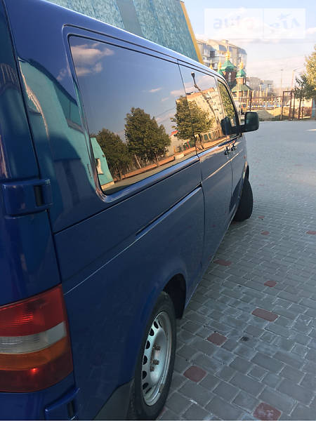 Мінівен Volkswagen Transporter 2004 в Івано-Франківську