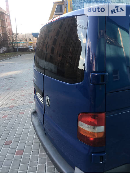 Мінівен Volkswagen Transporter 2004 в Івано-Франківську
