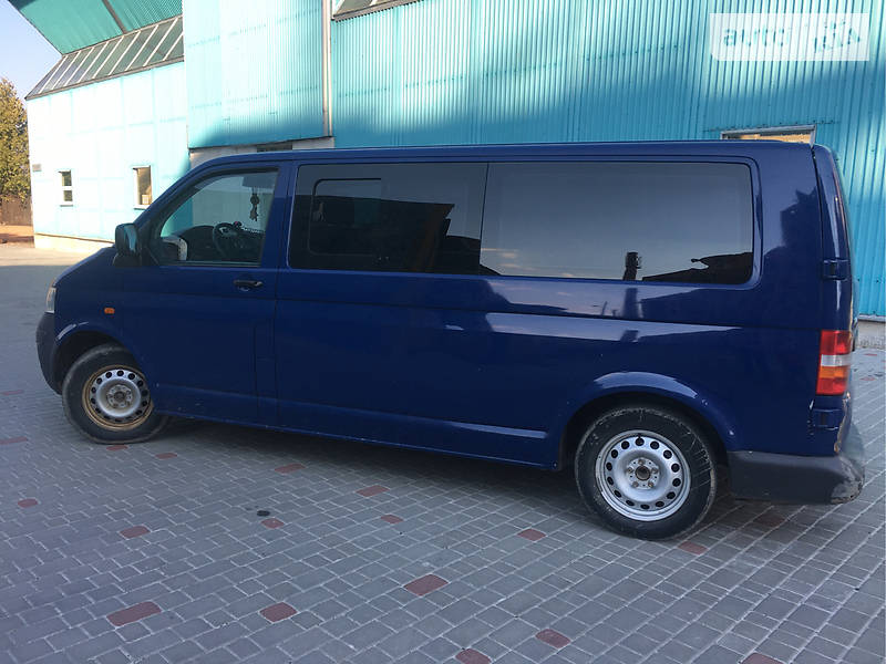 Мінівен Volkswagen Transporter 2004 в Івано-Франківську