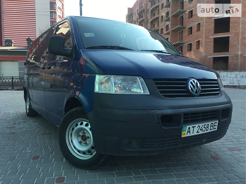 Мінівен Volkswagen Transporter 2004 в Івано-Франківську