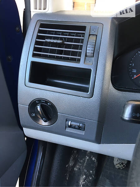 Мінівен Volkswagen Transporter 2004 в Івано-Франківську