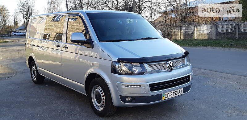 Мінівен Volkswagen Transporter 2011 в 