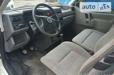 Вантажопасажирський фургон Volkswagen Transporter 2002 в 