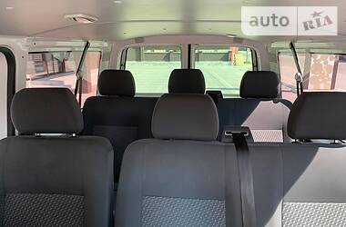  Volkswagen Transporter 2012 в 