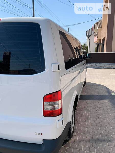 Volkswagen Transporter 2012 в Виноградове