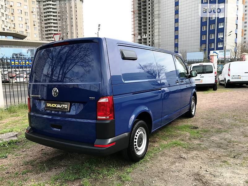 Вантажопасажирський фургон Volkswagen Transporter 2016 в Одесі