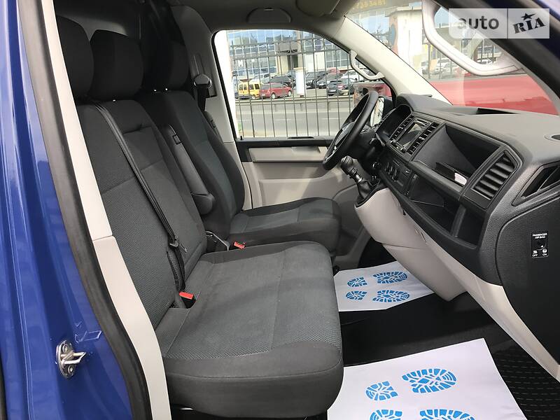 Вантажопасажирський фургон Volkswagen Transporter 2016 в Одесі