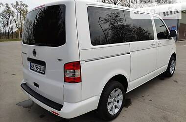 Мінівен Volkswagen Transporter 2010 в 