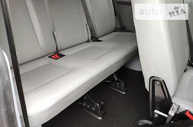 Мінівен Volkswagen Transporter 2010 в 
