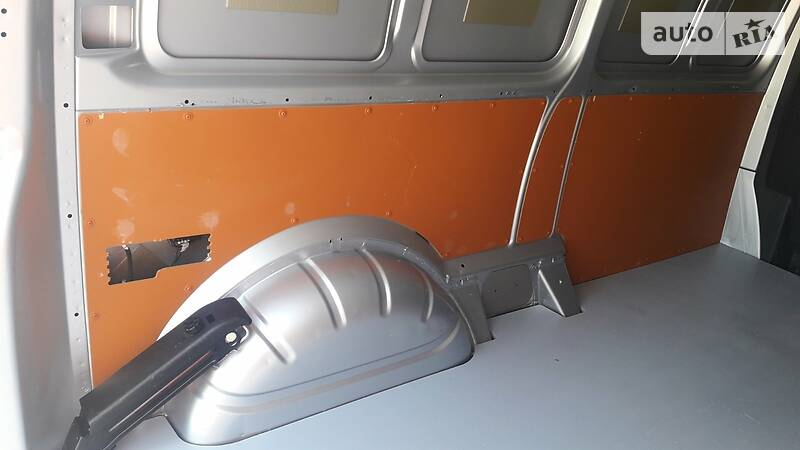 Вантажопасажирський фургон Volkswagen Transporter 2015 в Дубні фото 23 Вантажопасажирський фургон Volkswagen Transporter 2015 в Дубні