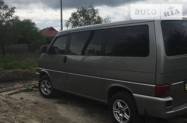 Вантажопасажирський фургон Volkswagen Transporter 2000 в 