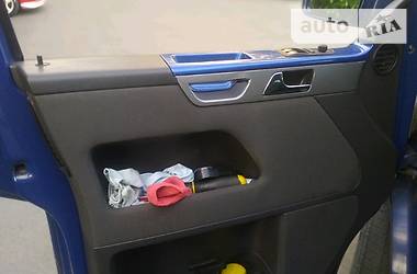  Volkswagen Transporter 2005 в 