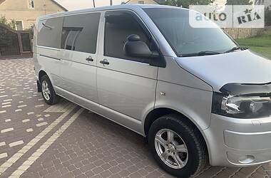 Вантажопасажирський фургон Volkswagen Transporter 2010 в Львові