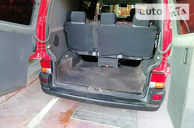 Грузопассажирский фургон Volkswagen Transporter 2001 в 