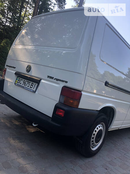 Volkswagen Transporter 2003 в Дрогобичі