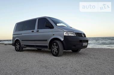 Грузопассажирский фургон Volkswagen Transporter 2006 в Александрие