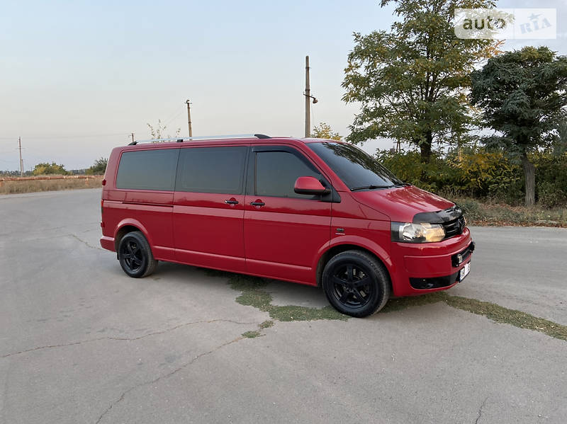 Минивэн Volkswagen Transporter 2015 в Волновахе