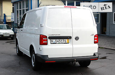 Грузопассажирский фургон Volkswagen Transporter 2016 в Виннице