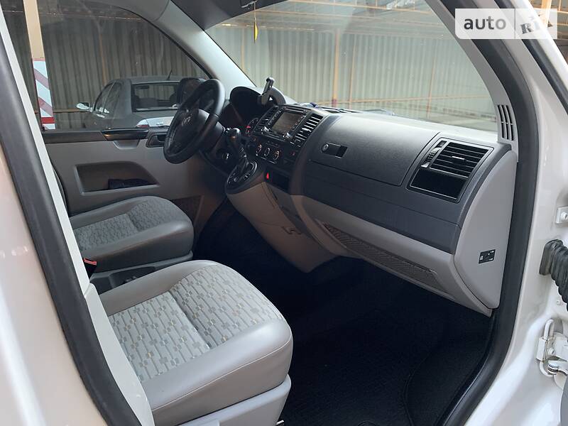Грузопассажирский фургон Volkswagen Transporter 2010 в Константиновке