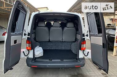 Вантажопасажирський фургон Volkswagen Transporter 2010 в 