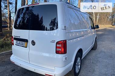 Грузопассажирский фургон Volkswagen Transporter 2016 в Буче