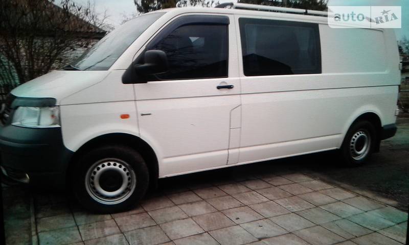 Мінівен Volkswagen Transporter 2006 в Глобиному