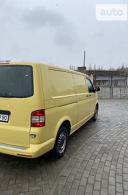 Вантажопасажирський фургон Volkswagen Transporter 2014 в Рівному