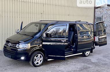Минивэн Volkswagen Transporter 2012 в 
