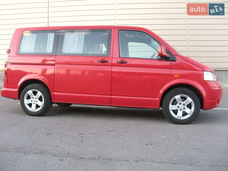 Минивэн Volkswagen Transporter 2004 в Ровно