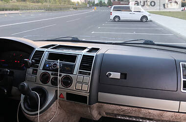 Минивэн Volkswagen Transporter 2005 в 