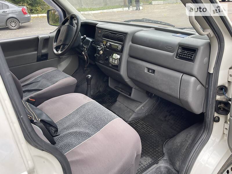 Универсал Volkswagen Transporter 1999 в Чернигове фото 11 Универсал Volkswagen Transporter 1999 в Чернигове