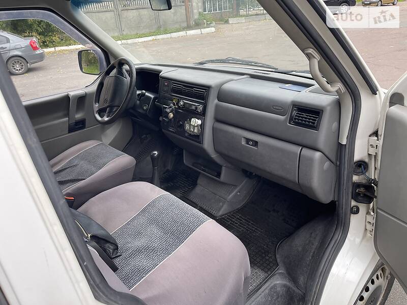Универсал Volkswagen Transporter 1999 в Чернигове фото 17 Универсал Volkswagen Transporter 1999 в Чернигове