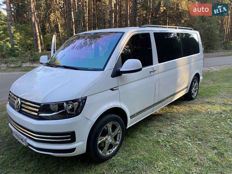 Универсал Volkswagen Transporter 2016 в Киеве