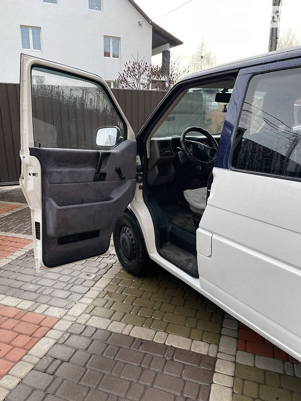 Минивэн Volkswagen Transporter 1999 в Киеве