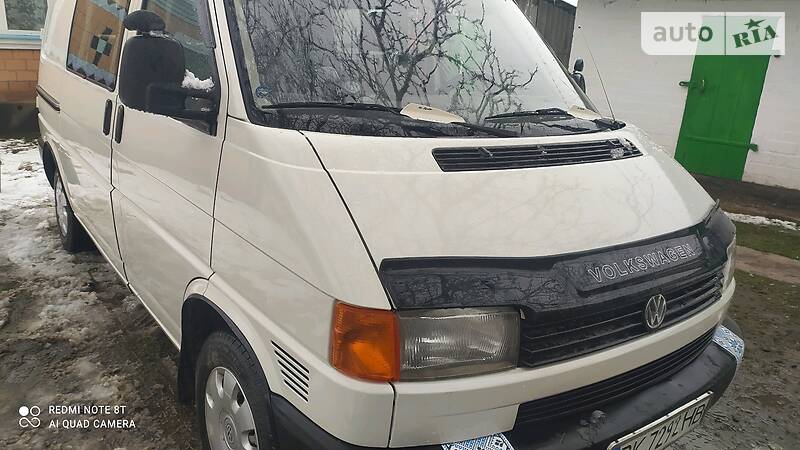 Мінівен Volkswagen Transporter 2002 в Кореці