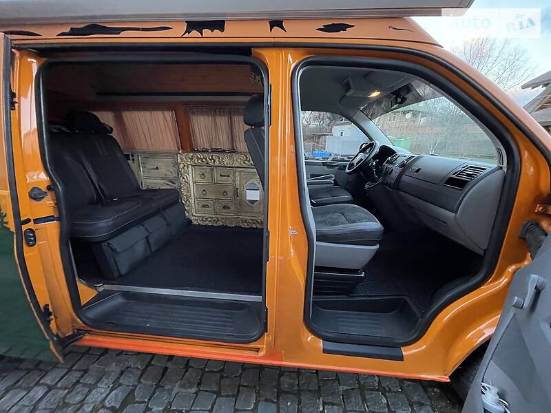 Мінівен Volkswagen Transporter 2006 в Києві