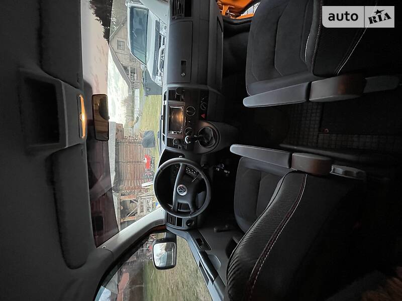 Мінівен Volkswagen Transporter 2006 в Києві