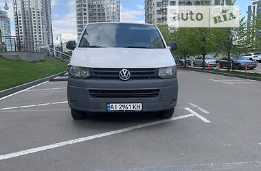 Вантажний фургон Volkswagen Transporter 2013 в Києві