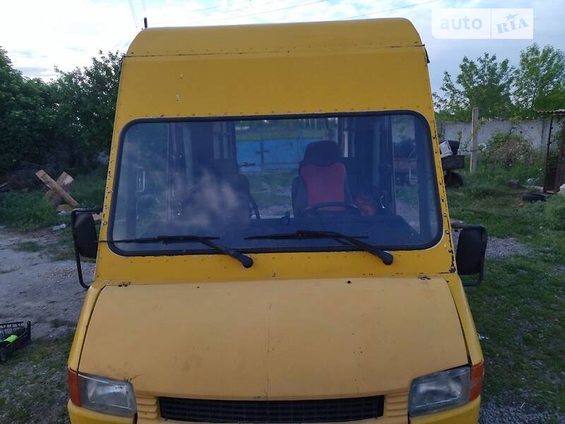 Минивэн Volkswagen Transporter 1996 в Киеве