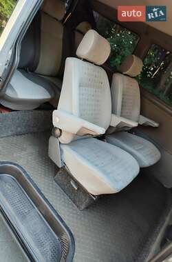Седан Volkswagen Transporter 2000 в 