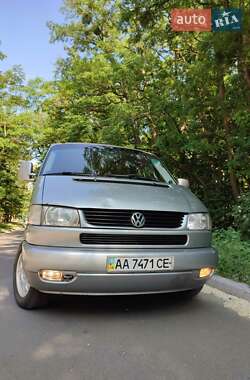 Седан Volkswagen Transporter 2000 в 