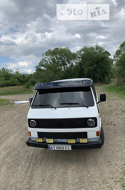 Минивэн Volkswagen Transporter 1990 в 